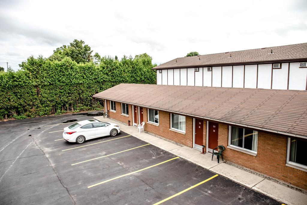 Cedar Lodge Motel Goderich Exterior foto
